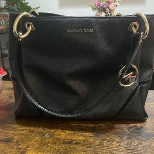 Micheal Kors shoulder bag